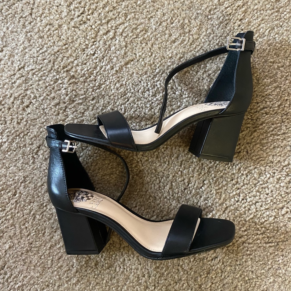 Vince Camuto Black Heels 6.5